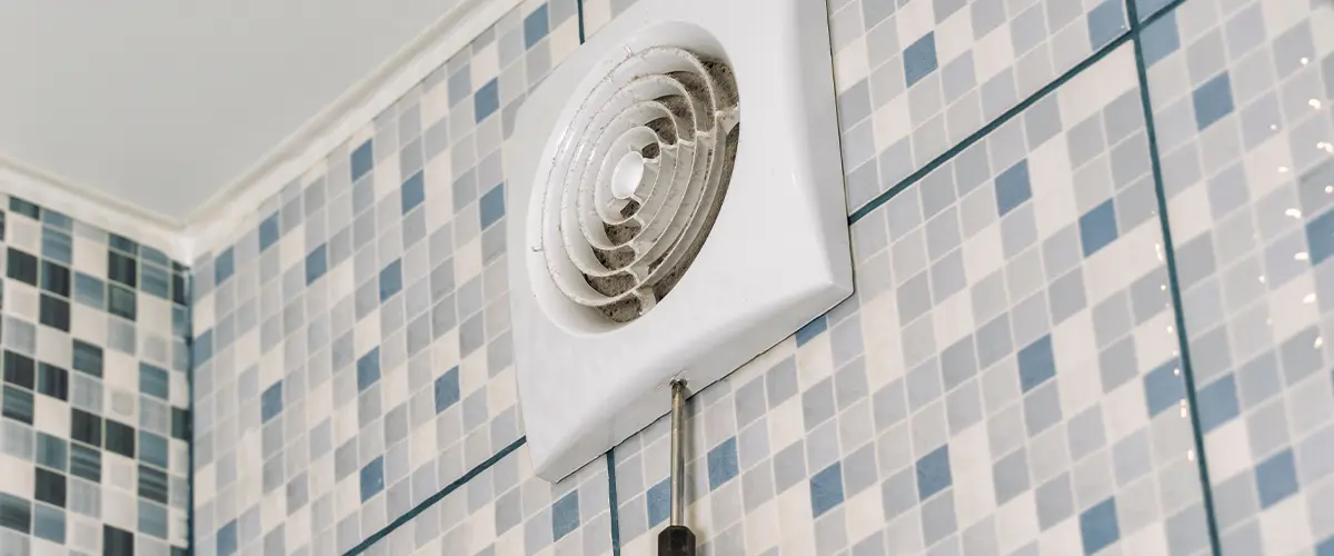 Bathroom vent one of the best bathroom remodeling tips