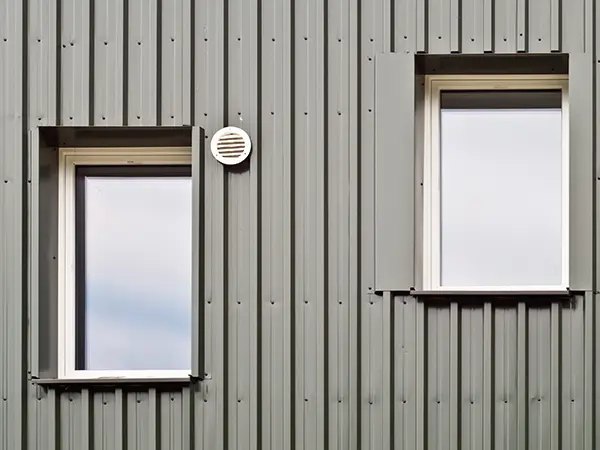 Aluminum windows on aluminum siding