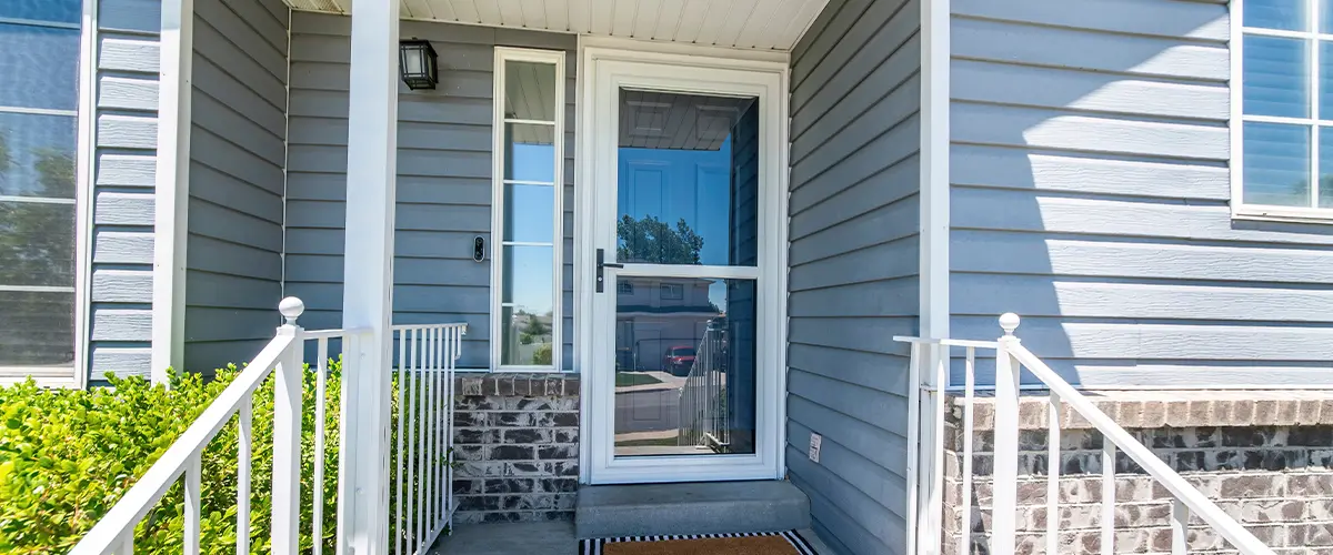 storm door on a house in springfield pa